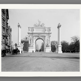 A fine art paper print of a vintage New York City photograph