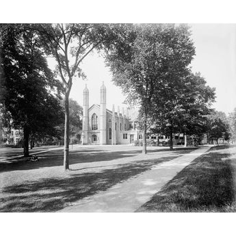 A black and white vintage photograph of Gore Hall at Harvard College